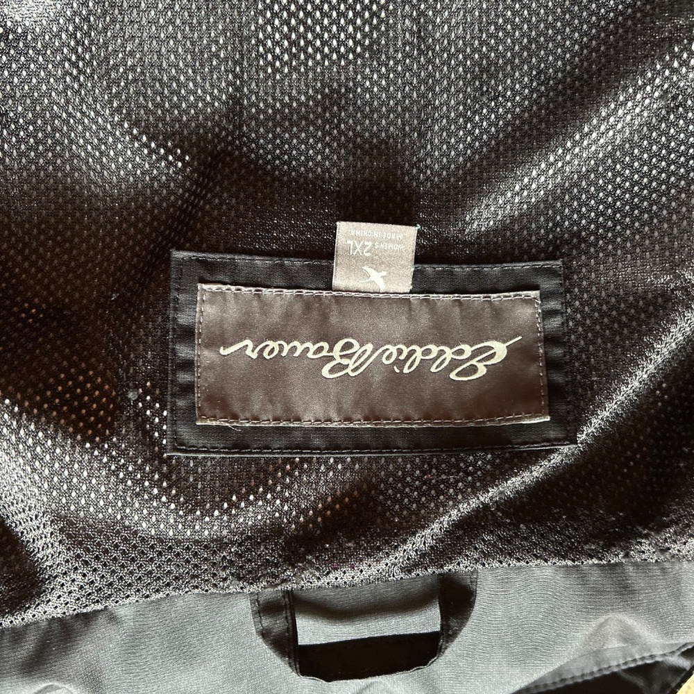 Ladies Eddie Bauer Weatheredge rain jacket - Picture 5 of 7